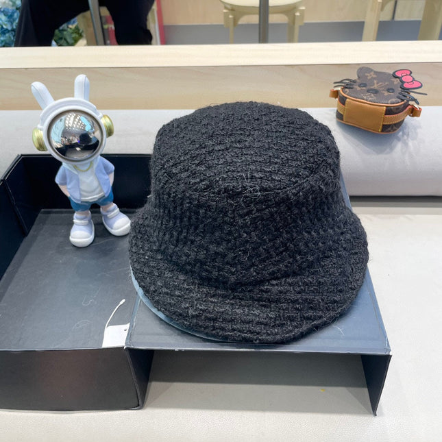BUCKET HAT IN BLACK WOOL 436744