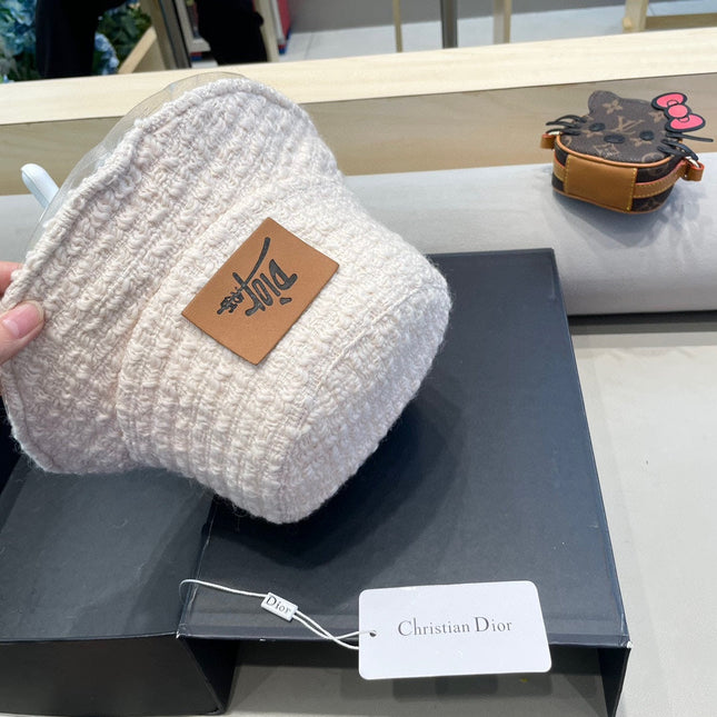 BUCKET HAT IN BEIGE WOOL 436746