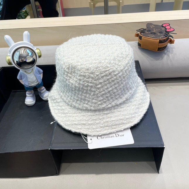 BUCKET HAT IN WHITE WOOL 436747
