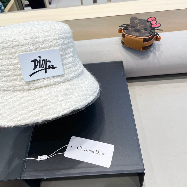 BUCKET HAT IN WHITE WOOL 436747