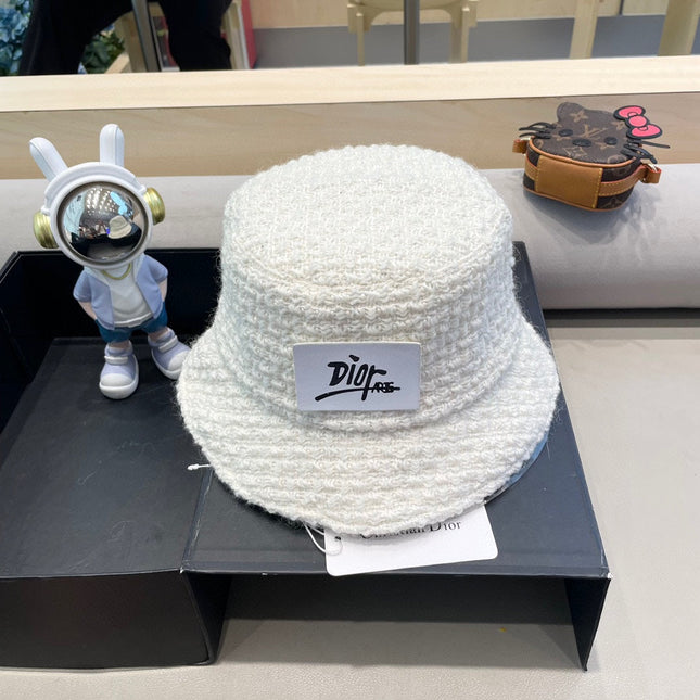 BUCKET HAT IN WHITE WOOL 436747