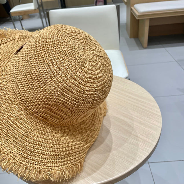 LOE BUKET HAT MODEL 652938 IN NATURAL RAFFIA STRAW
