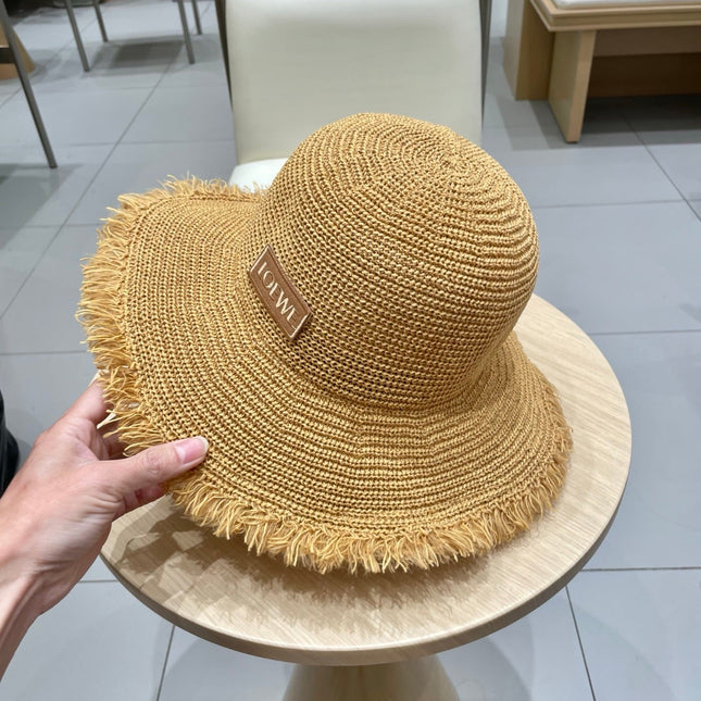 LOE BUKET HAT MODEL 652938 IN NATURAL RAFFIA STRAW