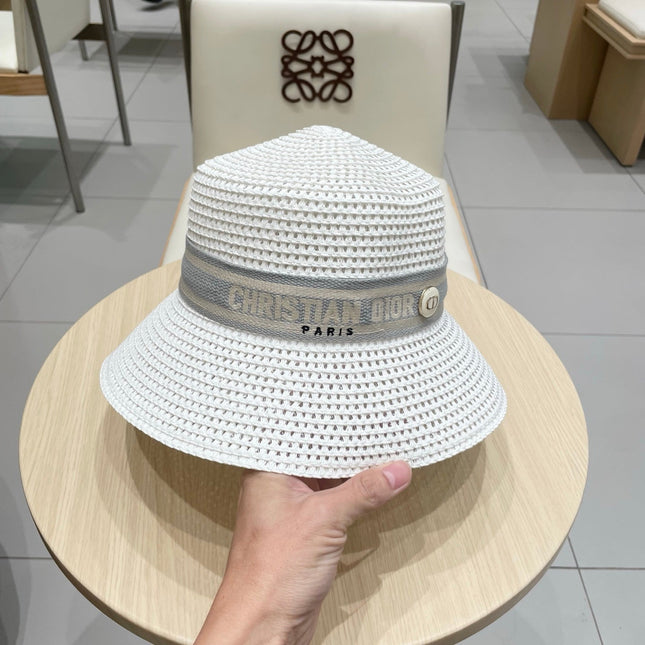 BUCKET HAT 57 CM IN WHITE RAFFIA 653740