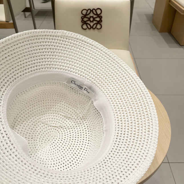 BUCKET HAT 57 CM IN WHITE RAFFIA 653740