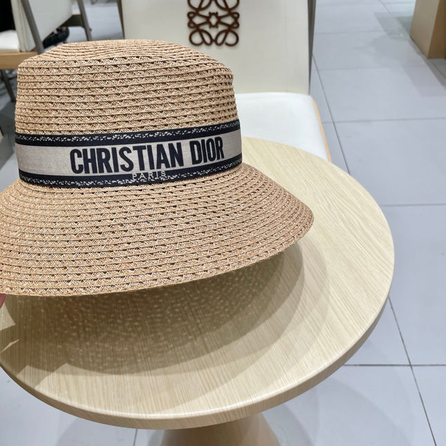 BUCKET HAT 57 CM IN DARK BEIGE RAFFIA 653750