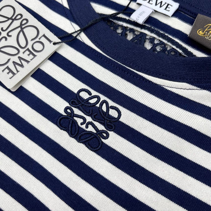 LOEWE EMBROIDERED SHORT-SLEEVE T-SHIRT WITH CREW NECK 267984