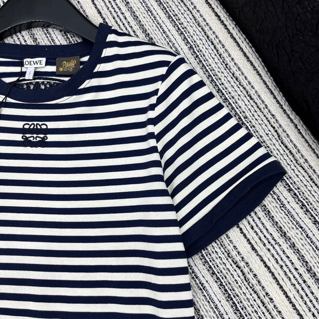 LOEWE EMBROIDERED SHORT-SLEEVE T-SHIRT WITH CREW NECK 267984
