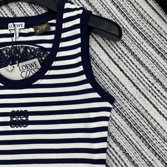 SLEEVELESS TOP WITH RAISED EMBROIDERY AND CREW NECK 267982