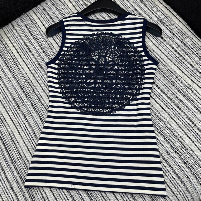 SLEEVELESS TOP WITH RAISED EMBROIDERY AND CREW NECK 267982