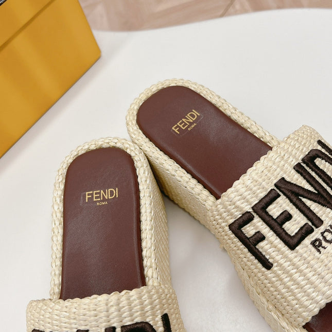 FENDI SIGNATURE WEDGE PLATFORM 6 CM IN BEIGE FIBRE WITH BROWN EMBROIDERED LOGO