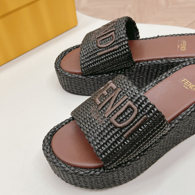 FENDI SIGNATURE WEDGE PLATFORM 6 CM IN BLACK FIBRE WITH BROWN EMBROIDERED LOGO