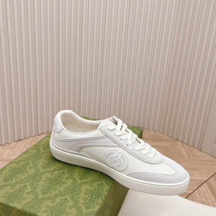 SNEAKER WITH INTERLOCKING G IN WHITE SUEDE AND MESH