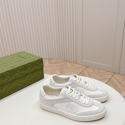 SNEAKER WITH INTERLOCKING G IN WHITE SUEDE AND MESH