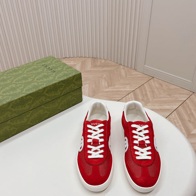 SNEAKER WITH INTERLOCKING G IN CHERRY RED SUEDE AND MESH