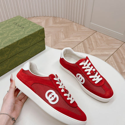 SNEAKER WITH INTERLOCKING G IN CHERRY RED SUEDE AND MESH