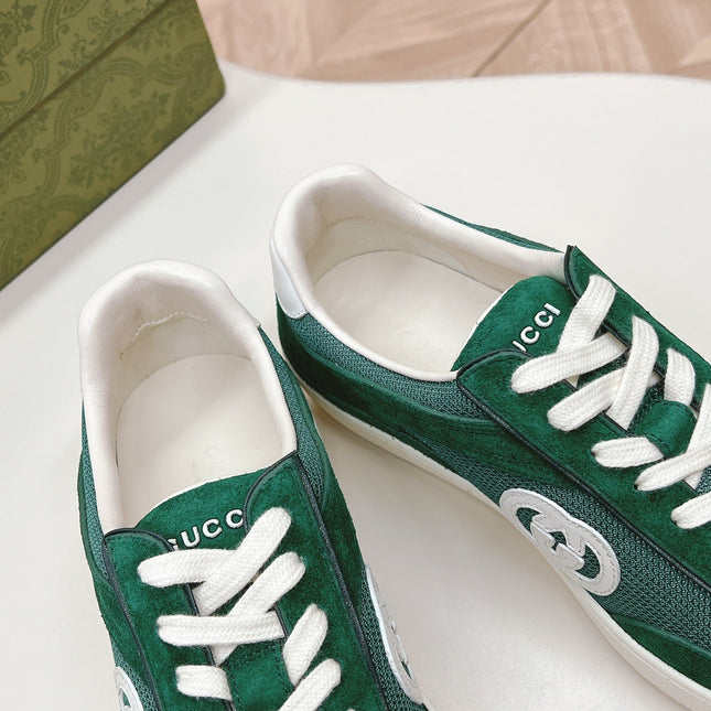 SNEAKER WITH INTERLOCKING G IN GREEN FOREST SUEDE AND MESH