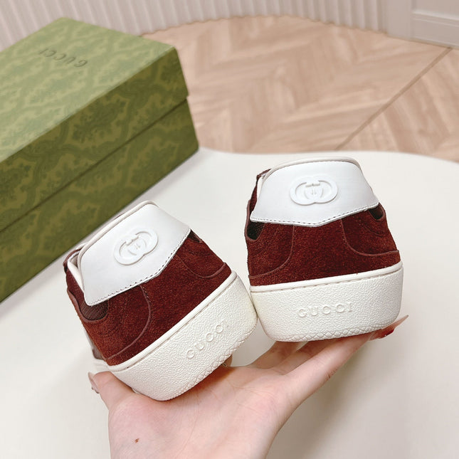 SNEAKER WITH INTERLOCKING G IN GARNET RED SUEDE AND MESH