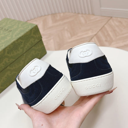 SNEAKER WITH INTERLOCKING G IN SPACE BLUE SUEDE AND MESH