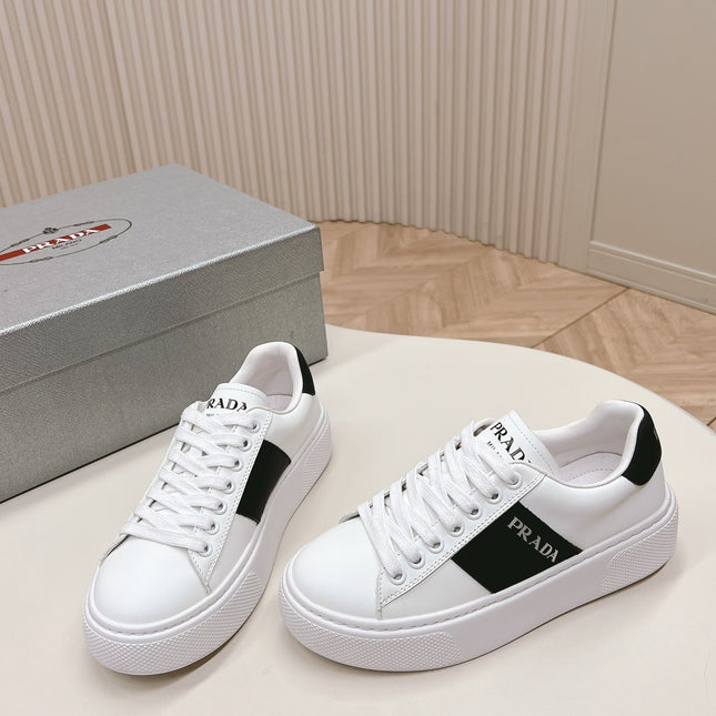 PRA LEATHER LOGO OUTLET SNEAKERS BLACK AND WHITE CALFSKIN