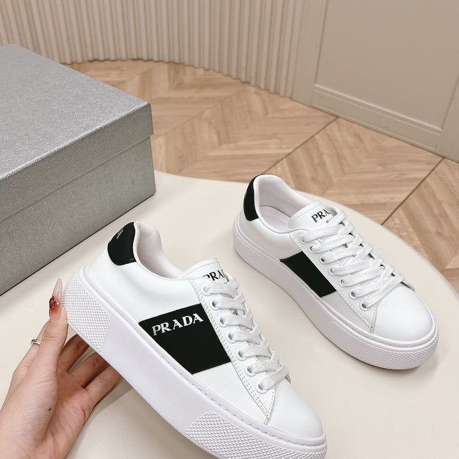PRA LEATHER LOGO OUTLET SNEAKERS BLACK AND WHITE CALFSKIN