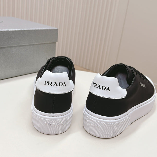 PRA LOGO OUTLET BASIC SNEAKERS BLACK AND WHITE TOE CALFSKIN