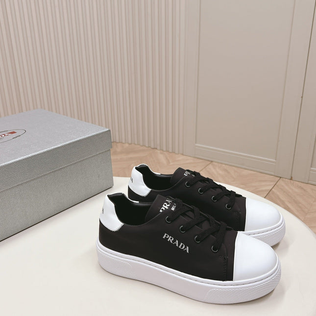 PRA LOGO OUTLET BASIC SNEAKERS BLACK AND WHITE TOE CALFSKIN