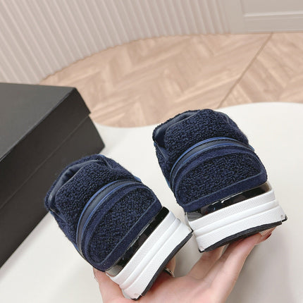 TRAINERS IN MIDNIGHT BLUE SUEDE AND CALFSKIN