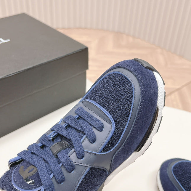 TRAINERS IN MIDNIGHT BLUE SUEDE AND CALFSKIN
