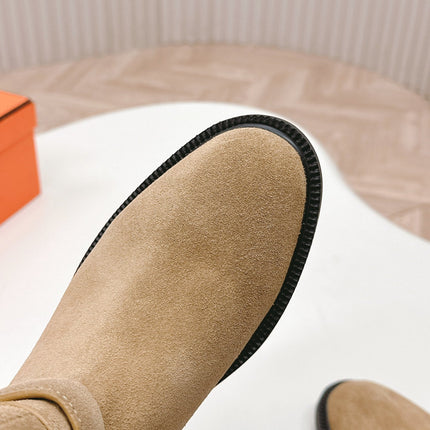 KNEE HIGH BOOTS IN CIDER BROWN SUEDE WITH SILVER BUCKLE