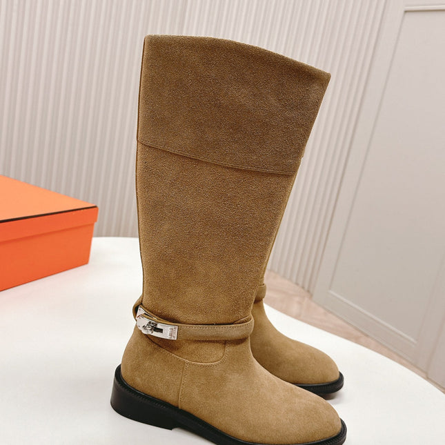 KNEE HIGH BOOTS IN CIDER BROWN SUEDE WITH SILVER BUCKLE