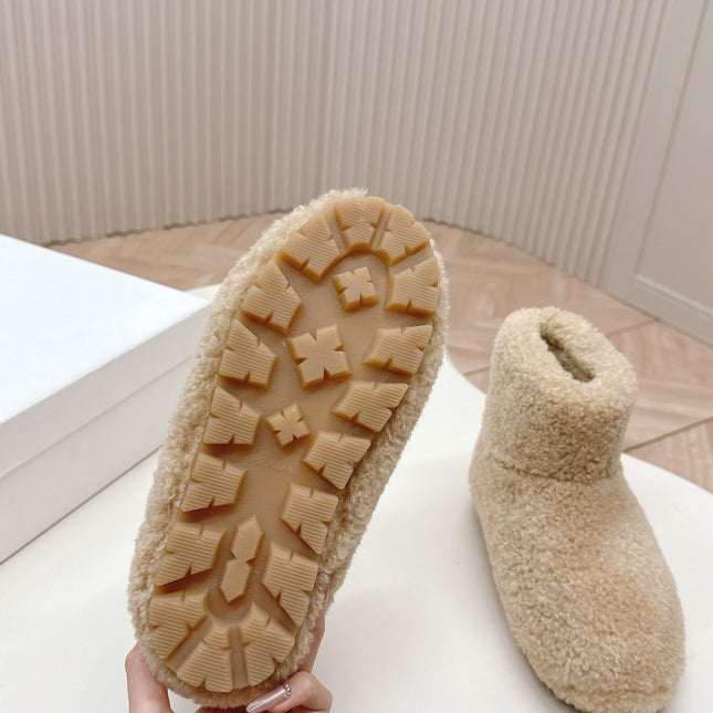 SNOW ANKLE BOOTS IN BEIGE SHEARLING