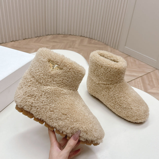 SNOW ANKLE BOOTS IN BEIGE SHEARLING