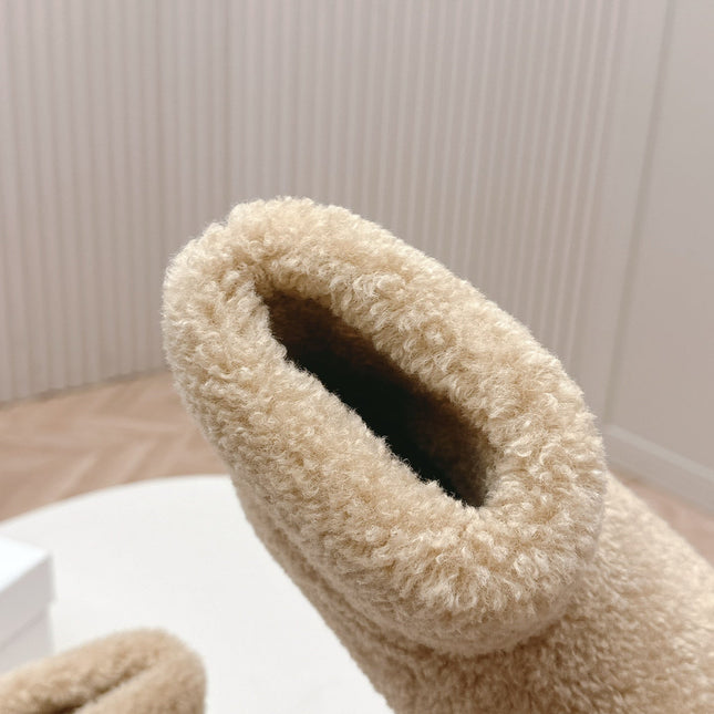 SNOW ANKLE BOOTS IN BEIGE SHEARLING
