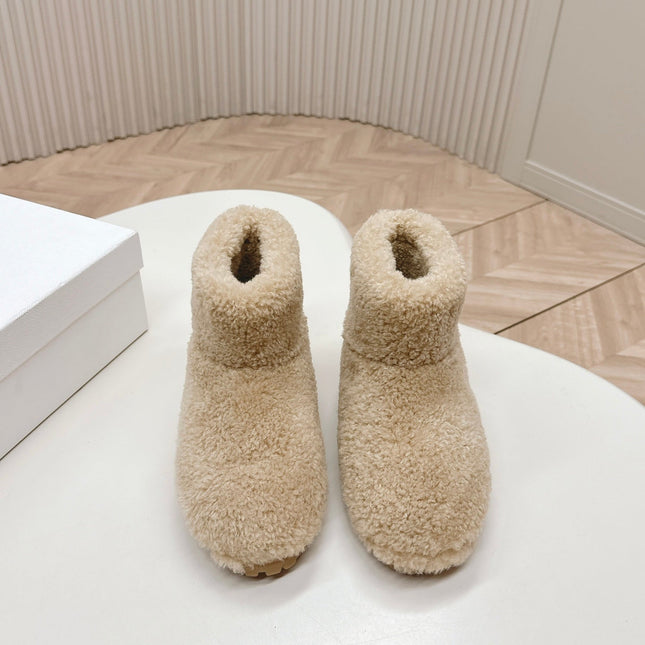 SNOW ANKLE BOOTS IN BEIGE SHEARLING