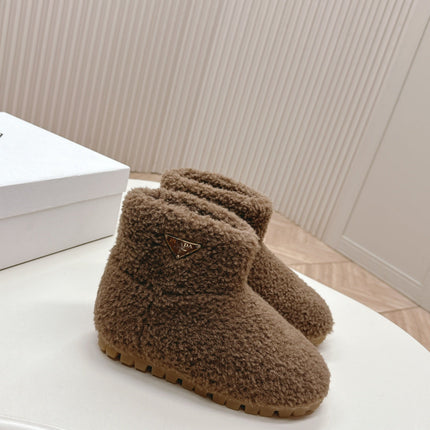 SNOW ANKLE BOOTS IN WOOD BROWN SHEARLING