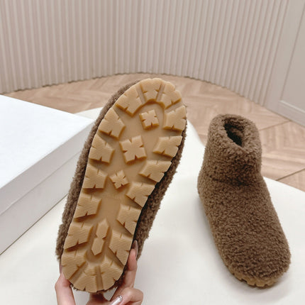 SNOW ANKLE BOOTS IN WOOD BROWN SHEARLING