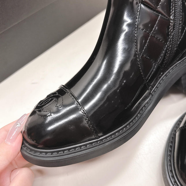 CHANEL ANKLE BOOTS 25S IN BLACK GLOSSY LAMBSKIN WITH GOLD HARDWARE