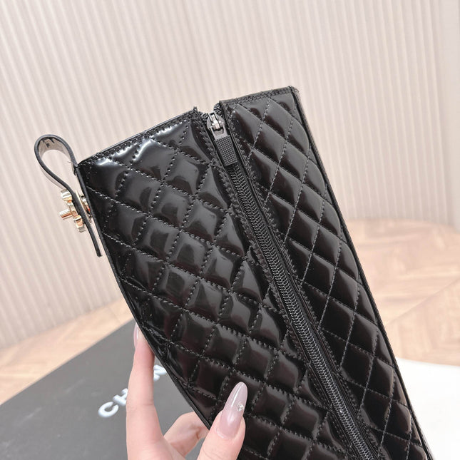 CHANEL KNEE-HIGH BOOTS 25S IN BLACK GLOSSY LAMBSKIN