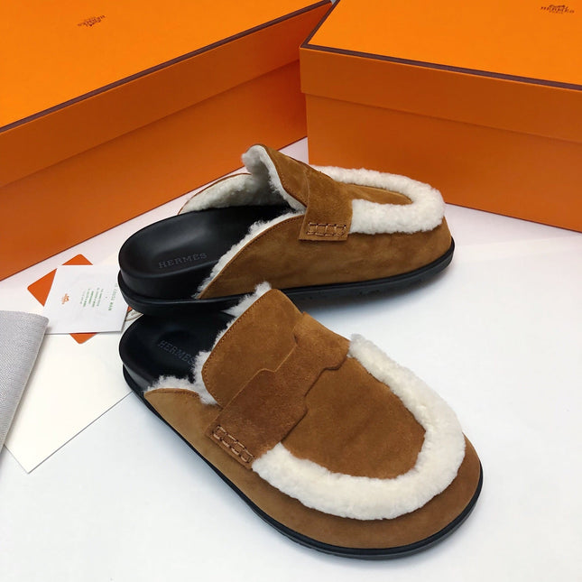 GO MULE IN BRONZE BROWN SUEDE ATTACH WHITE FLEECE