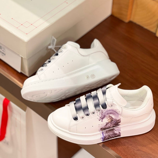 OVERSIZED SNEAKERS IN WHITE CALFSKIN MYTHIC PRINT
