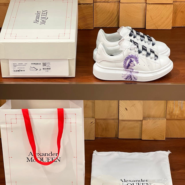 OVERSIZED SNEAKERS IN WHITE CALFSKIN MYTHIC PRINT