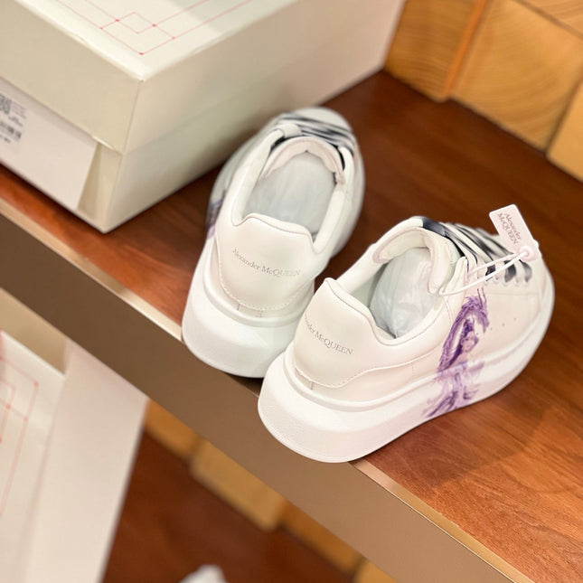 OVERSIZED SNEAKERS IN WHITE CALFSKIN MYTHIC PRINT