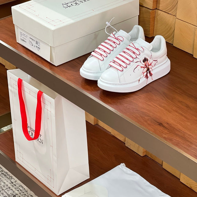 OVERSIZED SNEAKERS IN WHITE CALFSKIN NATRA GRAPHIC RED TRIM LACES