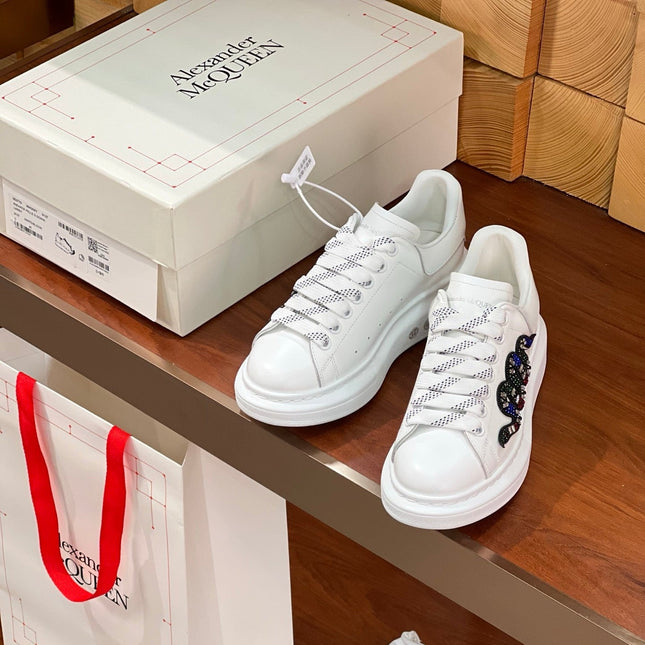 OVERSIZED SNEAKERS IN WHITE CALFSKIN EMBROIDERED MULTICOLOR SNAKE