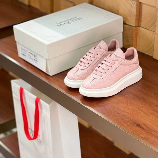 OVERSIZED SNEAKERS IN PINK CALFSKIN