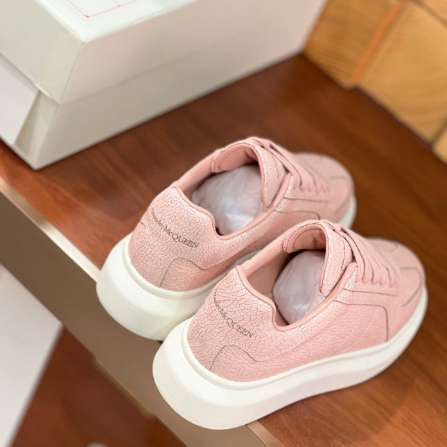 OVERSIZED SNEAKERS IN PINK CALFSKIN