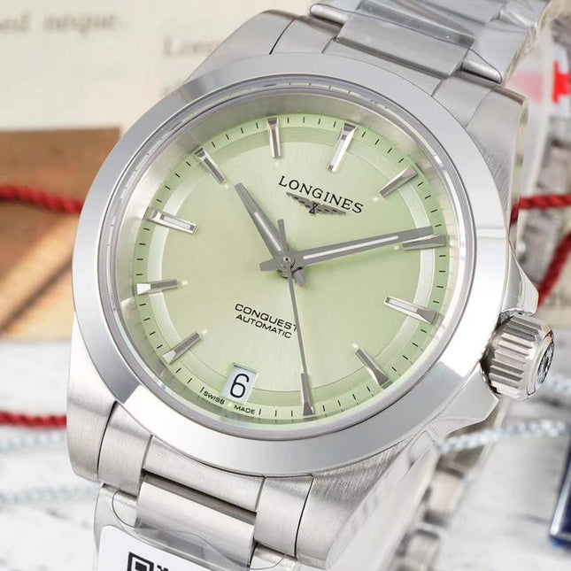 CONQUEST WATCH SILVER CASE WITH PASTEL GRAY DIAL