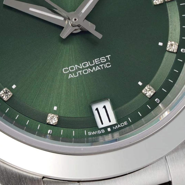 CONQUEST WATCH SILVER CASE WITH JUNGLE GREEN DIAL