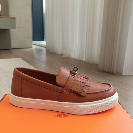 GAME SLIP-ON SNEAKER CARAMEL WITH TASSELS CALFSKIN